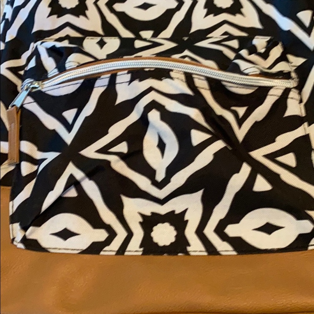 Backpack - Picture 2 of 3